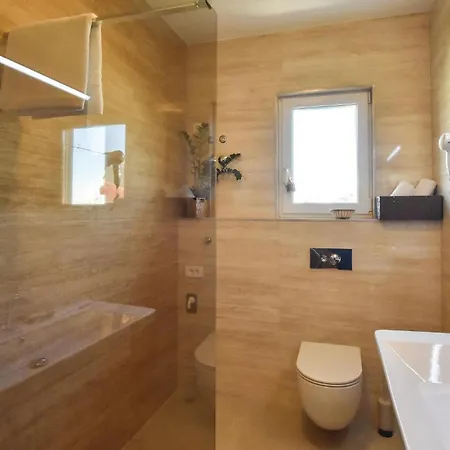 Apartment In Kastel Gomilica With Wifi