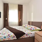 Lägenhet Three-bedroom In Kastel Gomilica Kaštela