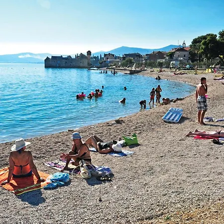 Three-bedroom In Kastel Gomilica Lejlighed Kaštela